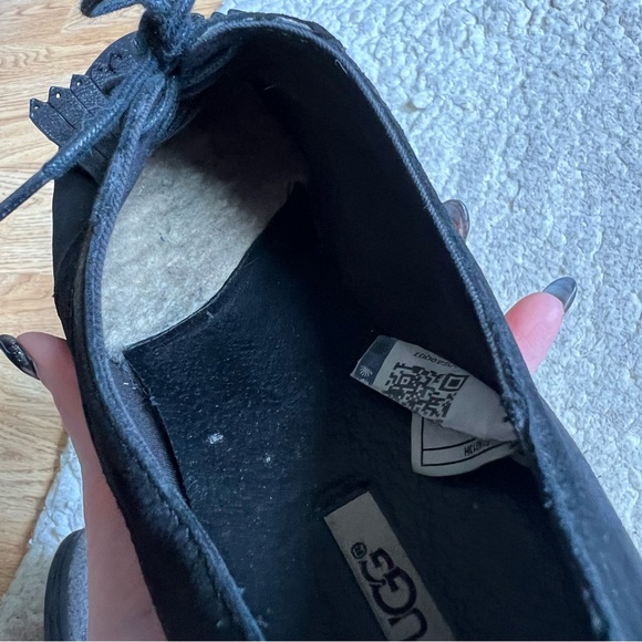 UGG Women's Bernett Black Leather Kiltie Lace Up Brogue Oxford Shoes Size 8.5 - Picture 8 of 9